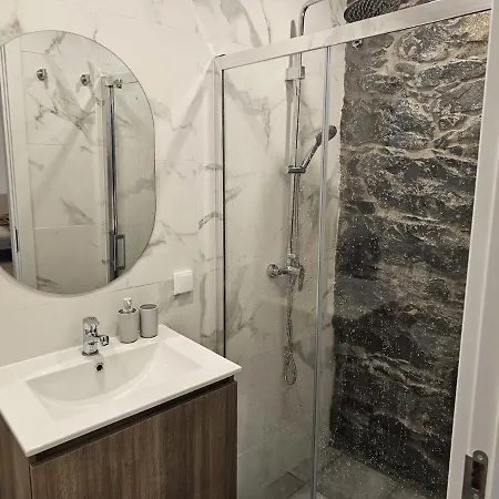 Julia, Mountain Retreat فيلة *