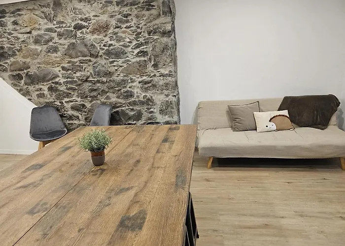 Julia, Mountain Retreat *